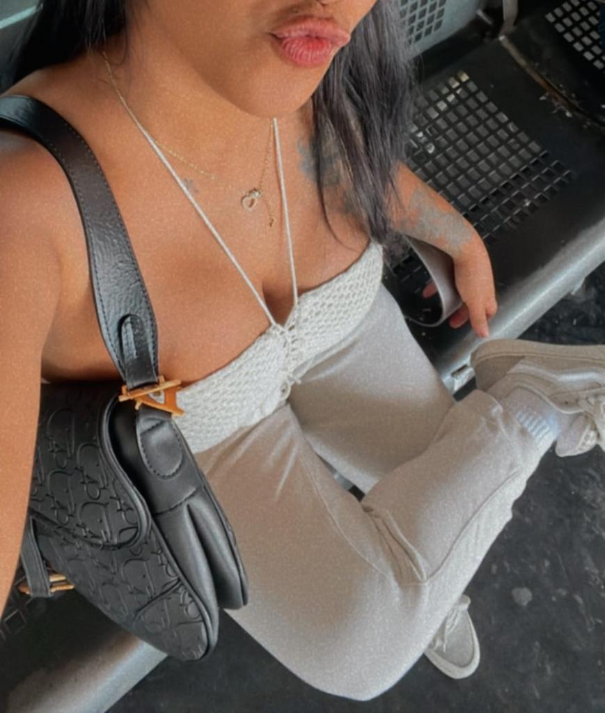 614670681: Chica busca chico en Sevilla