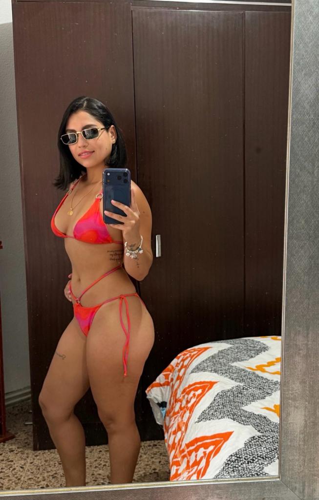 622356973: Chica busca chico en Ibiza