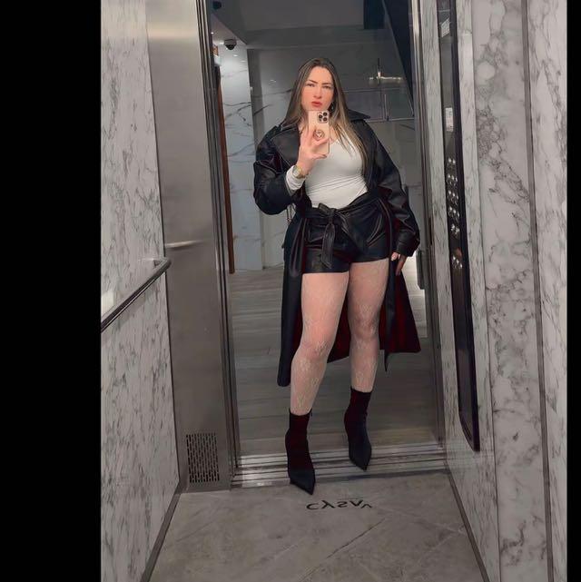 643684065: Chica busca chico en Navarra