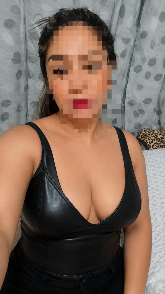 643709690: Chica busca chico en Lugo