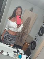 664219740: Chica busca chico en Barcelona