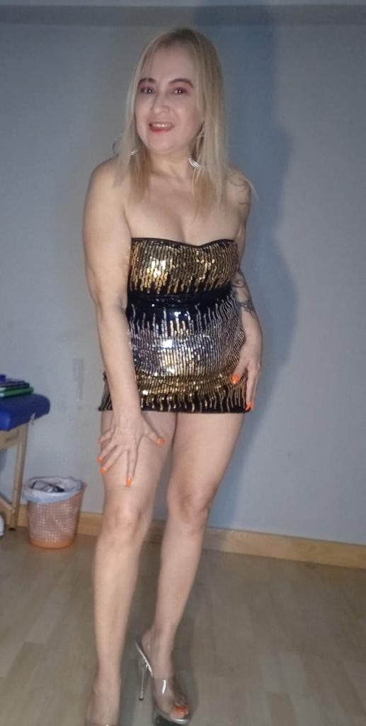 613909757: Chica busca chico en Albacete