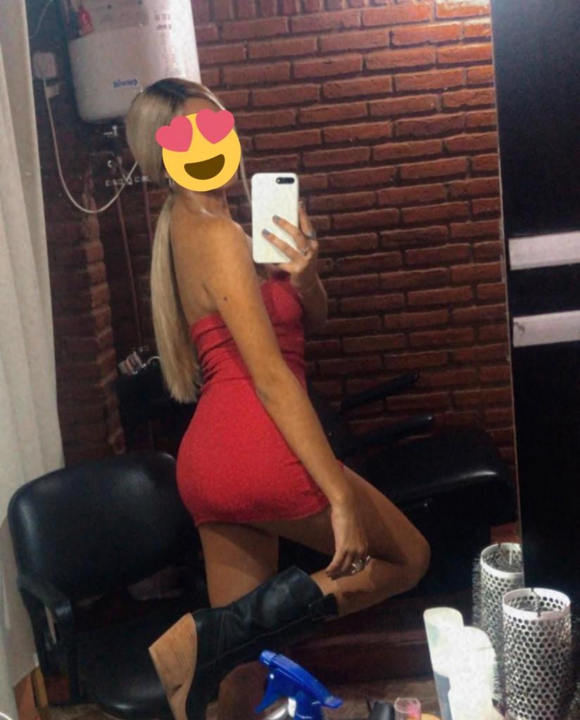 623331272: Chica busca chico en Menorca