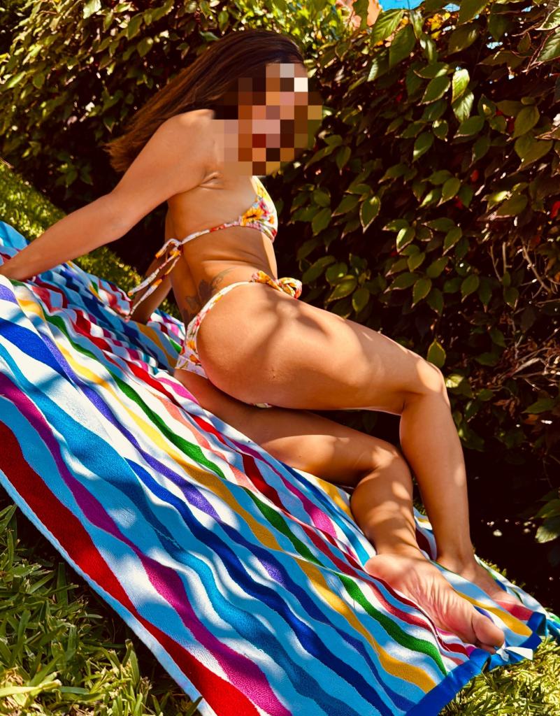 643014311: Chica busca chico en Málaga