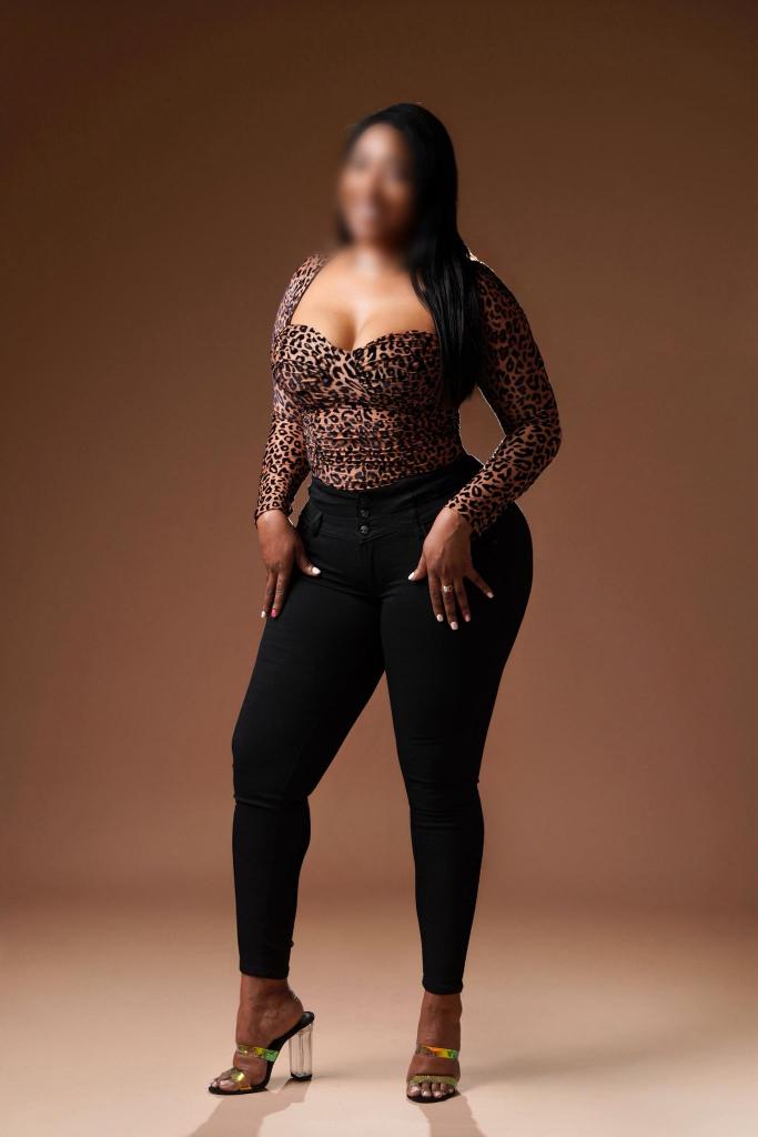 Chica busca chico en Tenerife: 