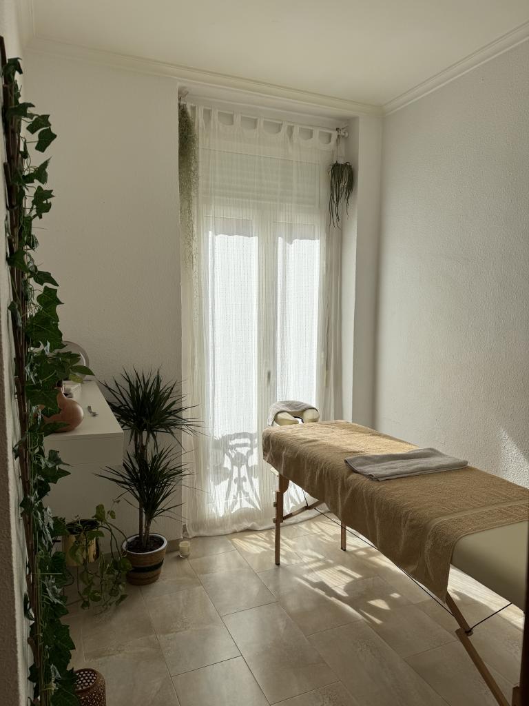 Chico busca chica en Valencia: 