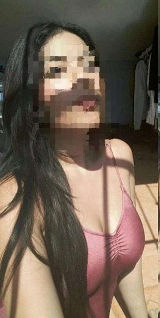 643978028: Chica busca chico en Barcelona