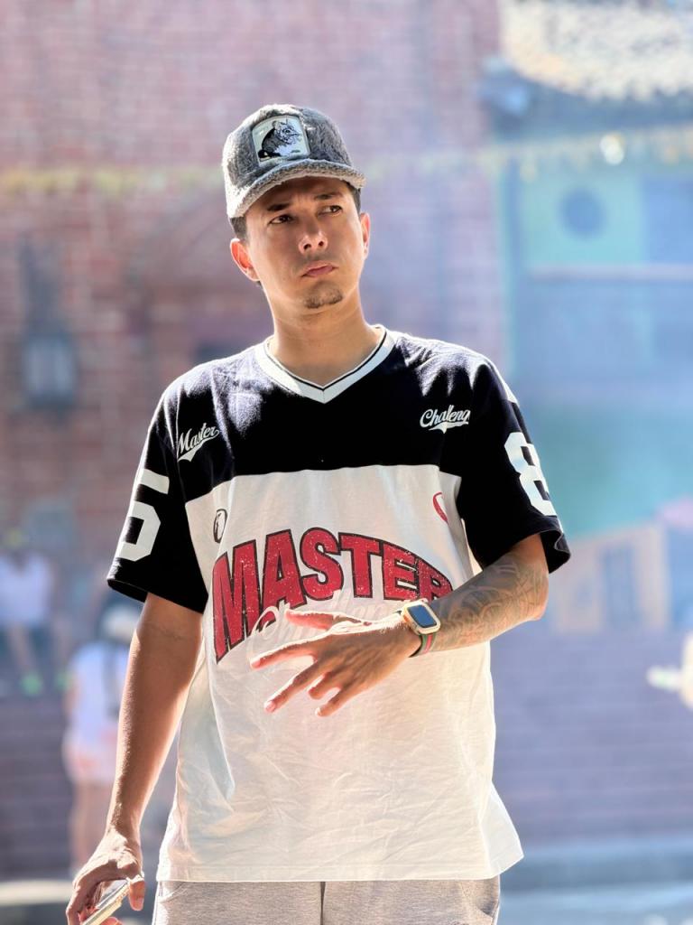 Chico busca chica en Lérida: 