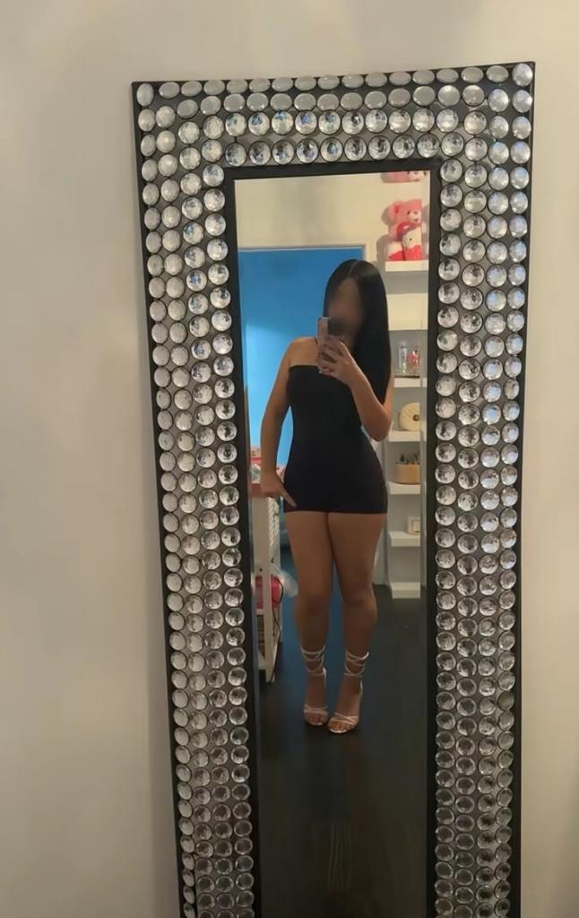 Chica busca chico en La Coruña: 