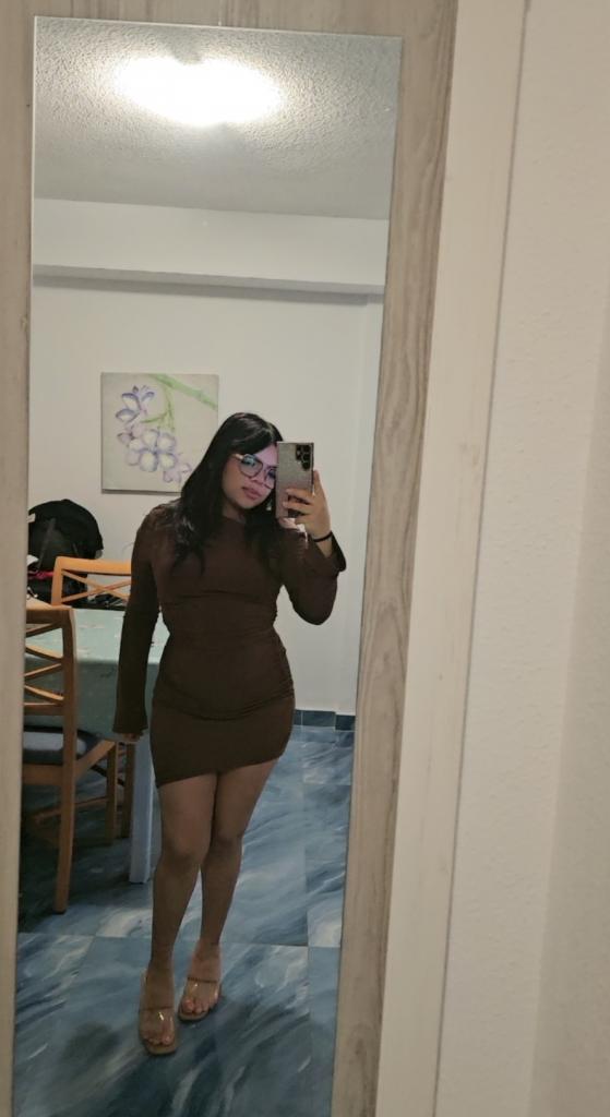 Chica busca chico en Ibiza: 