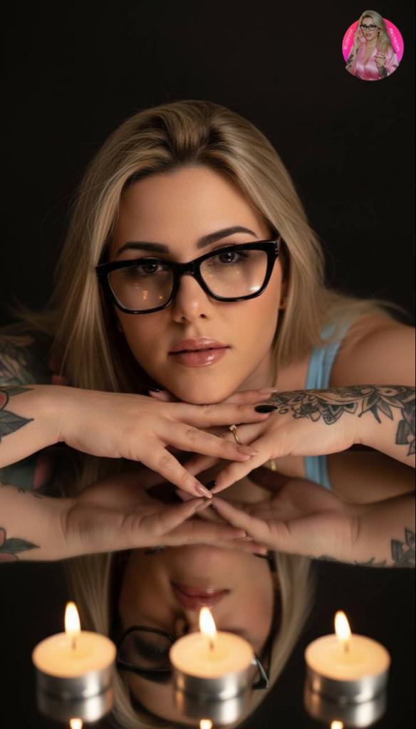 631965440: Chica busca chico en Barcelona