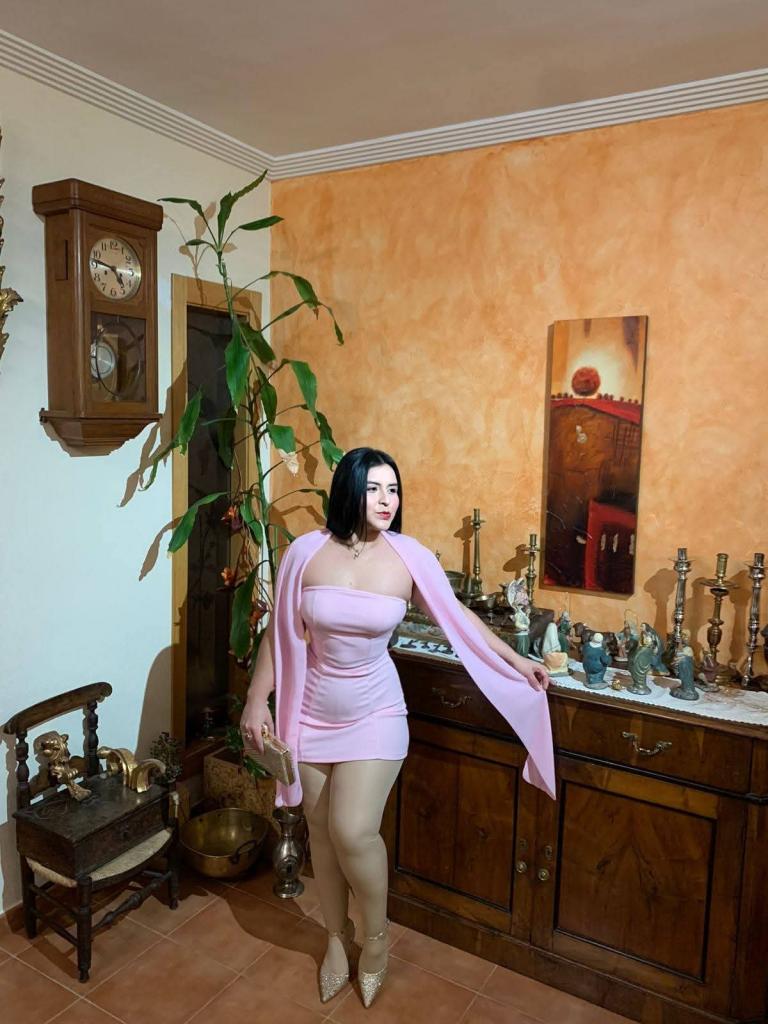 Chica busca chico en Cádiz: 