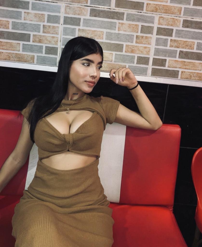 Chica busca chico en Tenerife: 