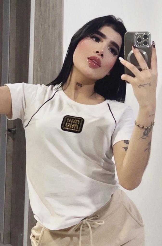 Chica busca chico en Tenerife: 