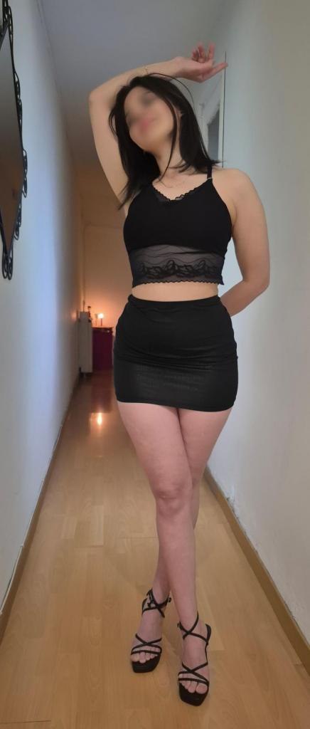 663947899: Chica busca chico en Madrid