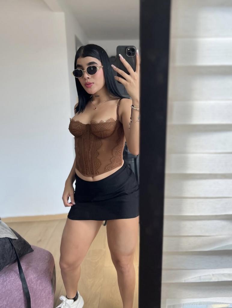 Chica busca chico en Tenerife: 