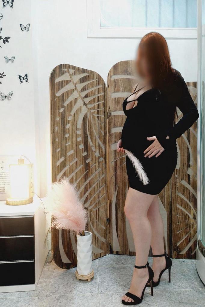 Chica busca chico en Sevilla: 