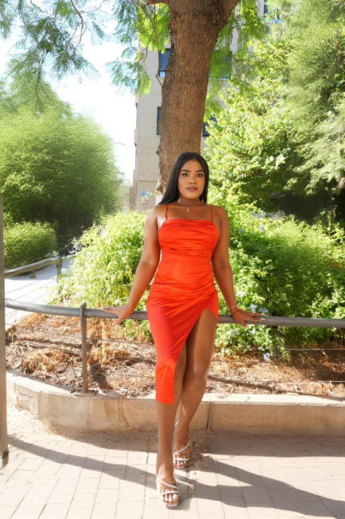 Chica busca chico en Valencia: Chica busca chico