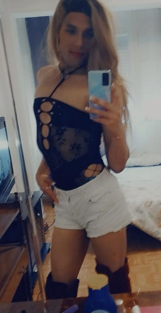 642949867: Travesti en León