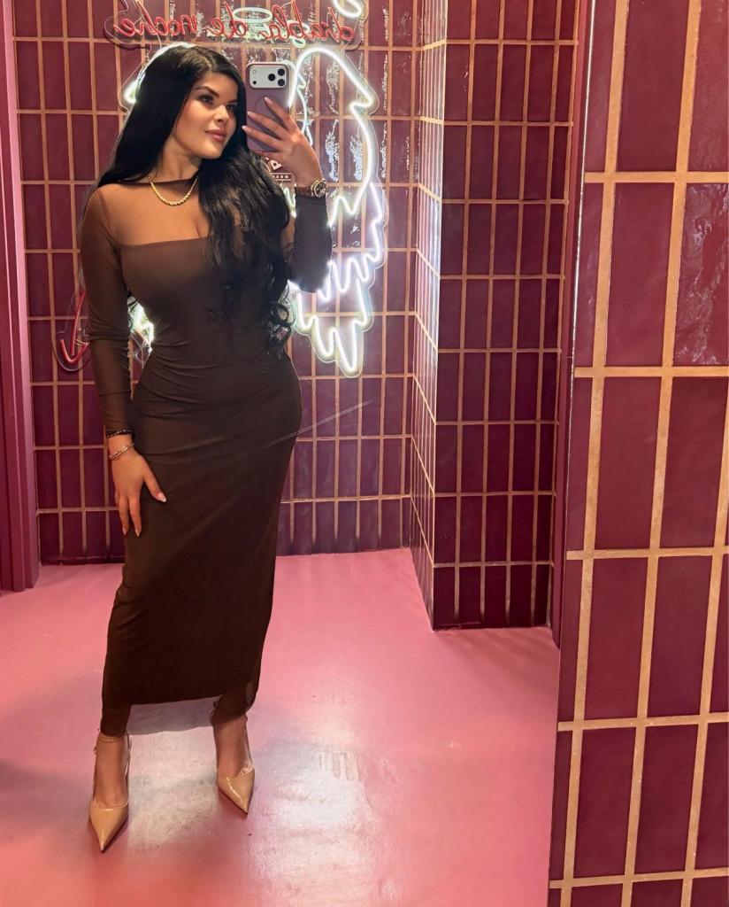 Chica busca chico en Almería: 