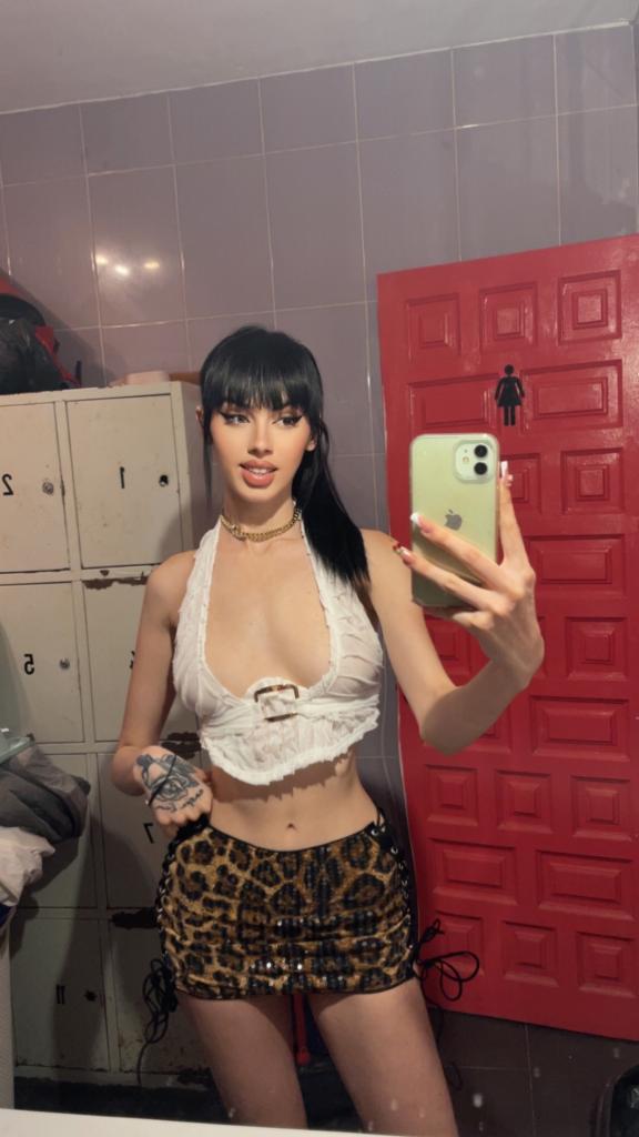 672052858: Chica busca chico en Alicante