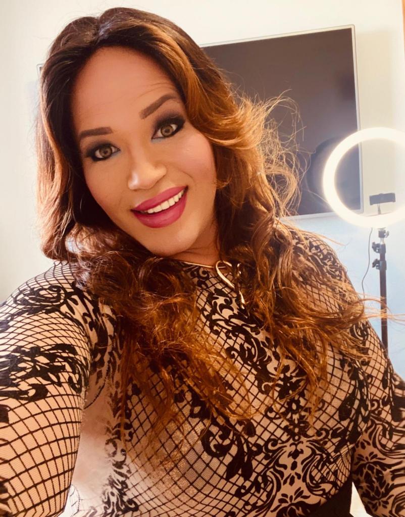 613988098: Transexual en Mallorca