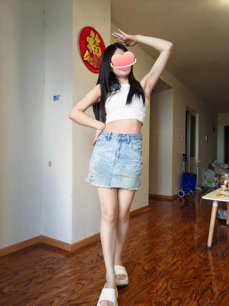 688166576: Chica busca chico en Barcelona