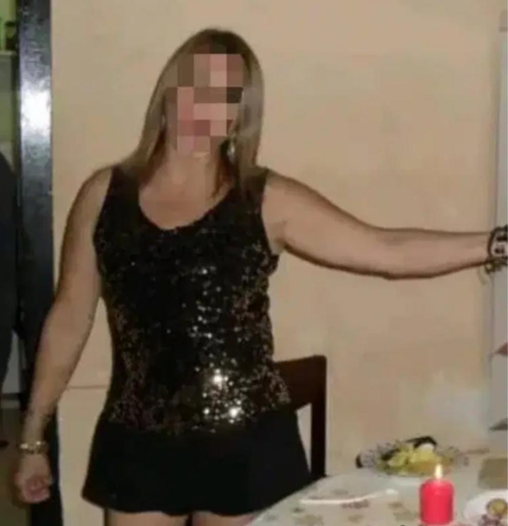613990964: Chica busca chico en La Coruña