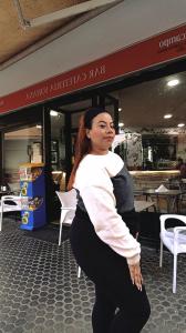 742095471: Chica busca chico en Sevilla