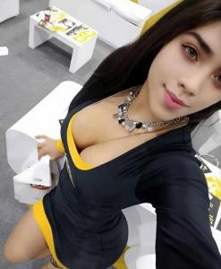 696574593: Chica busca chico en Madrid