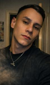 610322546: Chico busca chica en Madrid