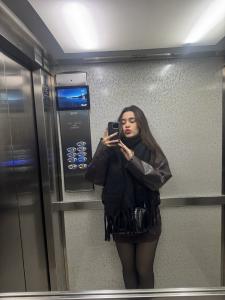 631623086: Chica busca chico en Barcelona