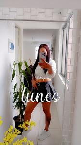 631445839: Chica busca chico en Alicante