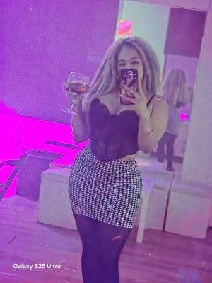 610103764: Chica busca chico en Asturias