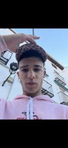 614971785: Chico busca chica en Málaga