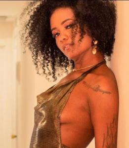 676463299: Chica busca chico en Pontevedra