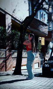 613741935: Chica busca chico en Cáceres