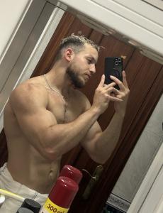 624956115: Chico busca chica en La Coruña