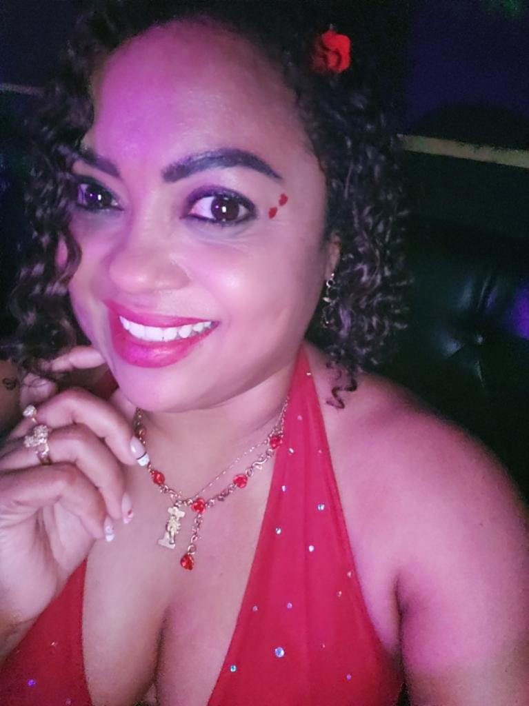 Chica busca chico en Zaragoza: Chica busca chico