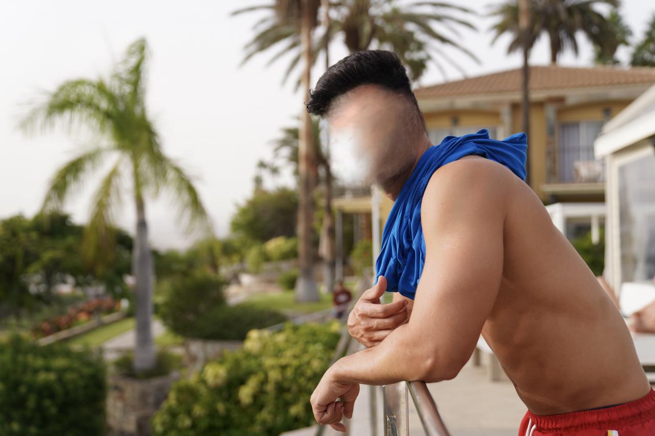 683464375: Chico busca chica en Las Palmas