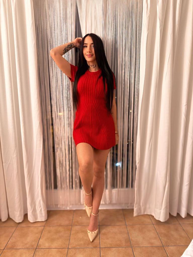 610789929: Chica busca chico en Tenerife