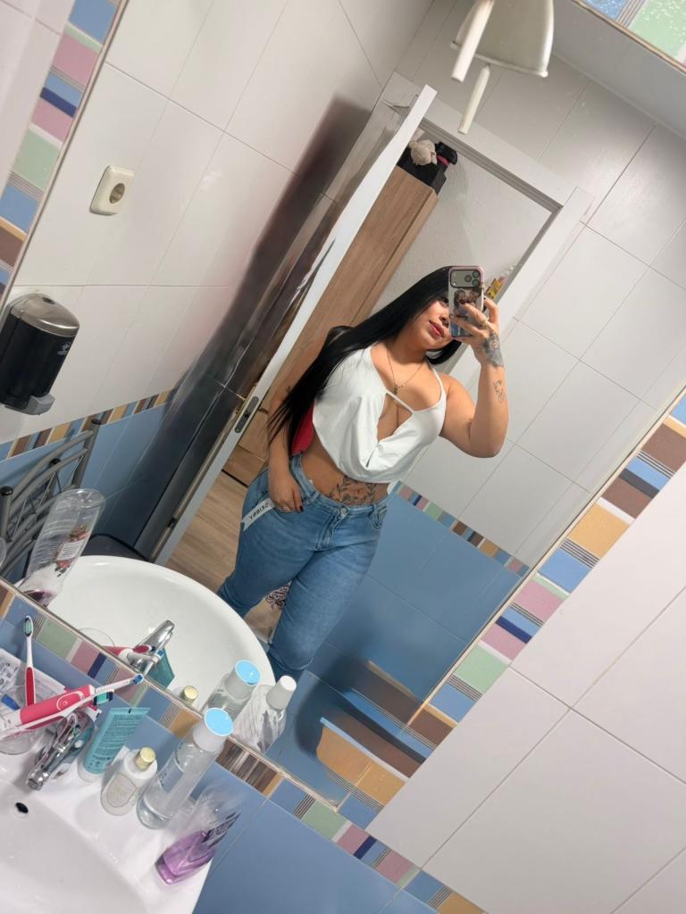 666315399: Chica busca chico en Burgos