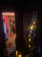 604270449: Chica busca chico en Madrid