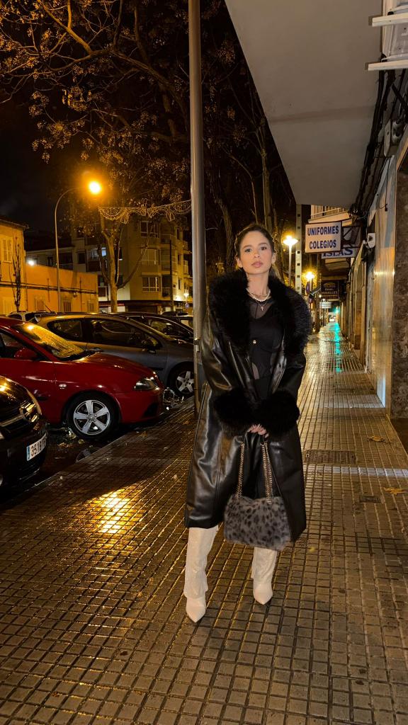 Chica busca chico en Mallorca: 