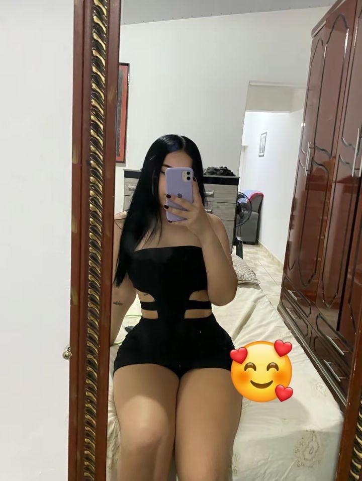 641869185: Chica busca chico en La Coruña