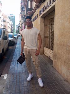 Chico busca chica en Valencia: 