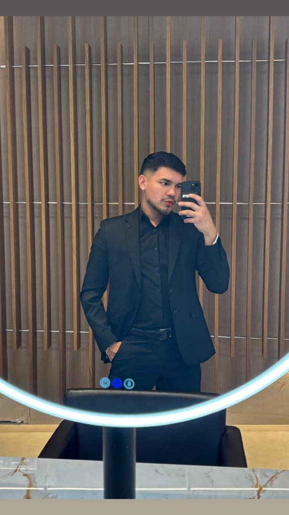 Chico busca chica en Murcia: 