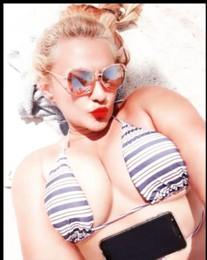 663710848: Chica busca chico en Madrid