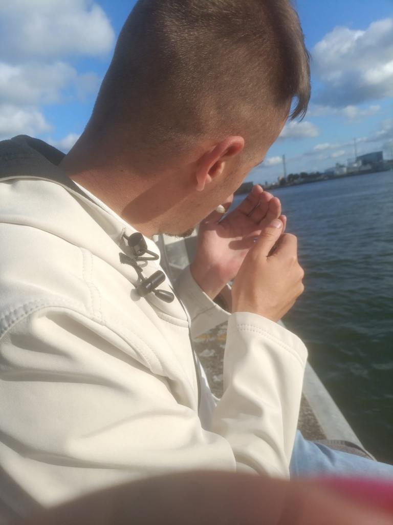 Chico busca chica en Málaga: 