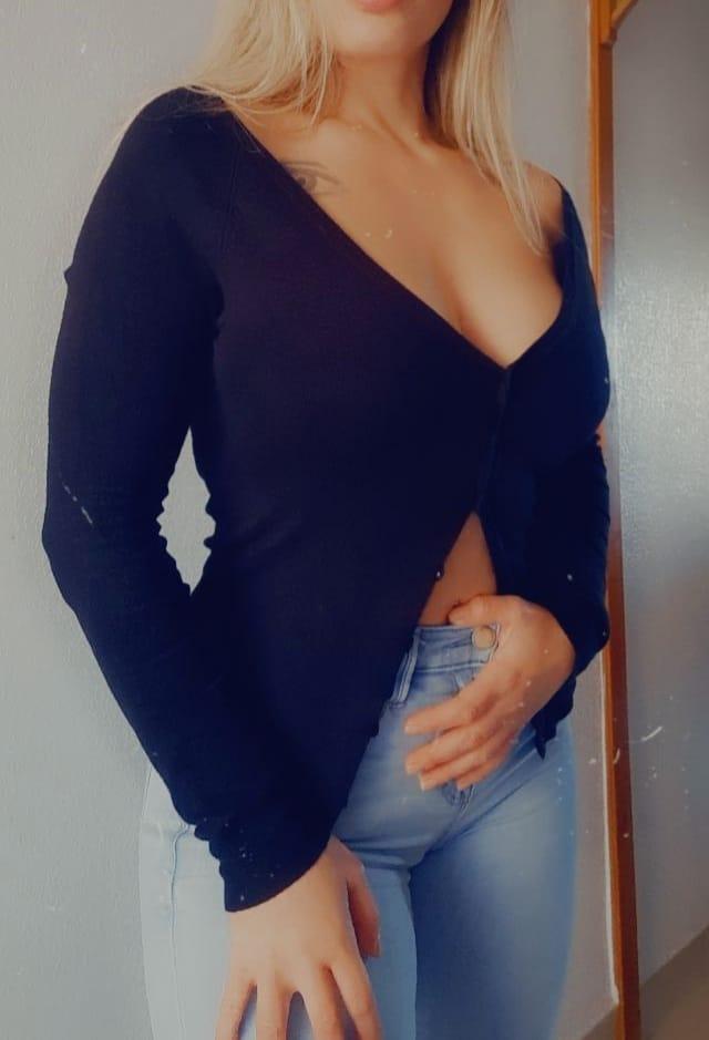 634015824: Chica busca chico en Almería